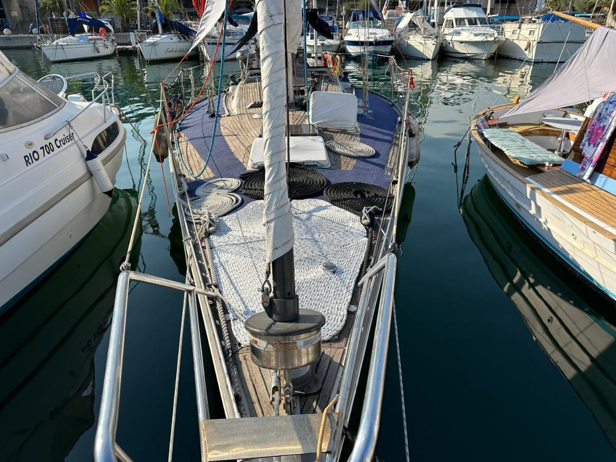 Hotel Unique Wooden Sail Yacht + 2 Bikes Included! Sant Adria de Besos Exteriér fotografie
